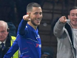 Eden Hazard scoort werelddoelpunt tegen West Ham United