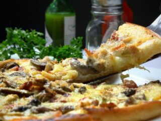 Zo ziet 'drunk food' eruit in 10 verschillende landen