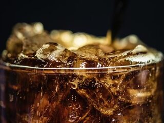 Gaan je darmen kapot door zoetstoffen in cola light?