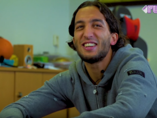 Voetballer El Khayati bleef altijd in zichzelf geloven: "Mijn spiegelbeeld zei dat ik het wel kon"