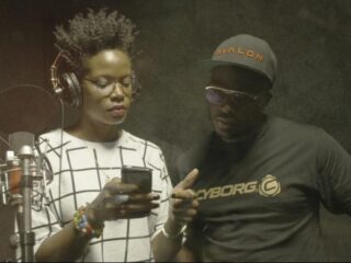 VIDEO: Shay volgt ex-gevangene Rodneys rapworkshop in laatste aflevering 'Brieven van Pancho'