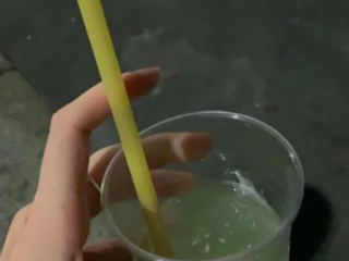 Italiaanse horeca gebruikt pasta in plaats van rietjes in strijd tegen plastic