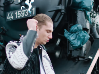 Yung Felix is met ''een andere trein'' op weg naar de top