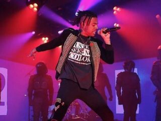Vic Mensa maakt statement met emotioneel optreden