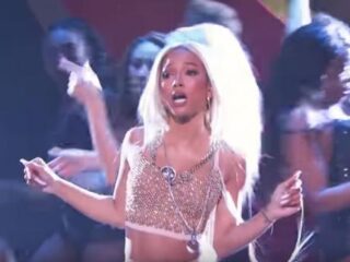 Karrueche doet Cardi B's Bodak Yellow in de Lip Sync Battle