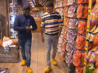 Ali B en Cho zingen voor hun liefje in Ali B Op Volle Toeren