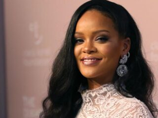 Rihanna doneert miljoenen voor slachtoffers huiselijk geweld tijdens coronacrisis