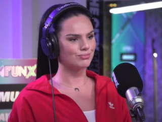 Famke Louise gooit eigen verse op 'Tout Est Bon' van Boef en Numidia