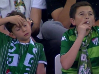 'Rokend kind' gaat viraal: blijkt 36-jarige man