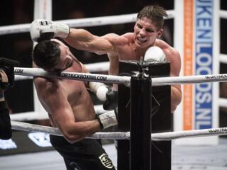 Verhoeven slaat Ben Saddik knock-out tijdens spektakelstuk