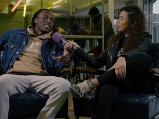 Eves Laurent: ''Vastzitten kan geen motivatie zijn om te schrijven''