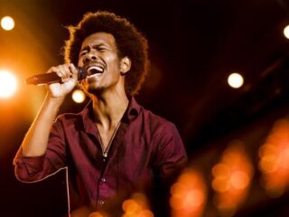 Jeangu Macrooy wordt Nederlandse inzending Eurovisie Songfestival