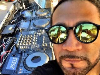 The MiX: DJ Fai-Oz