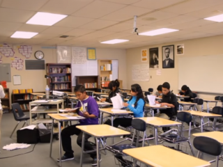 Leerlingen die dreigden met aanslag op klas vluchtelingen geschorst