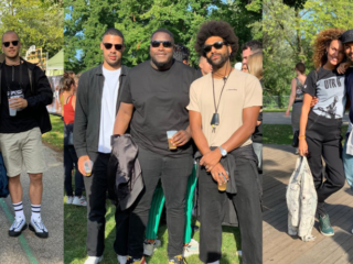 Deze diehards leggen uit waarom ze elk jaar terugkomen op Appelsap