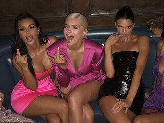 Kanye West dropt 'XTCY', de track die 'ye' niet haalde