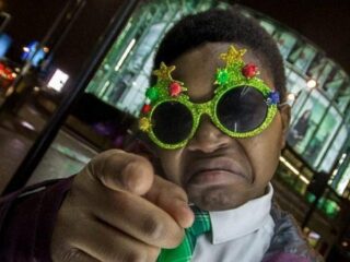 Kiprestaurant-reviews van Chicken Connoisseur zeer populair op YouTube