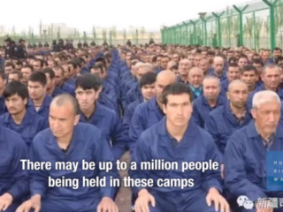 Miljoenen moslims in heropvoedingskampen in China