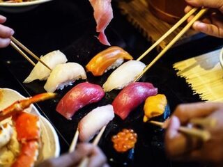 5 dingen die je nooit moet doen als je sushi eet