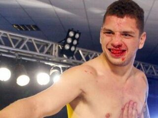 Brownieverkoper gaat als fan naar MMA-wedstrijd en gaat er zelf met de winst vandoor