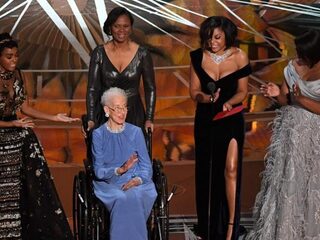 Afro-Amerikaanse vrouwen krijgen hoogst haalbare medaille voor werk NASA
