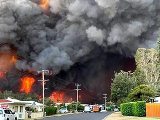Australische provincies roepen noodtoestand uit om bosbranden