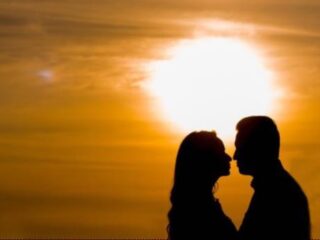 Waarom blijf je denken aan die ene liefde?