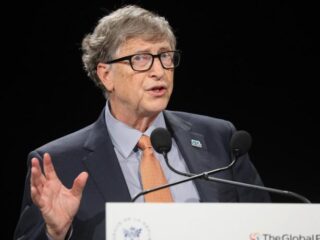 Bill Gates stelt harde eisen aan verspreiding toekomstig coronavaccin