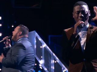 The Voice-mannen knallen tijdens battle met Adele's 'Hello'