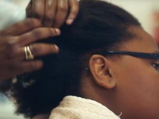 Bibi Fadlalla maakt een documentaire over kroeshaar: 'Dat haar'