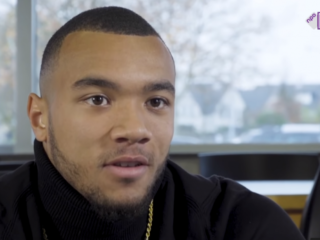 Voetballer JayRoy Grot over dealen met boze fans: "Dat vat je wel persoonlijk op"