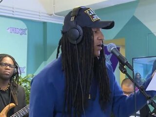 Jonna Fraser covert 'Laten Gaan' van Monica Geuze, Ronnie Flex, Mafe, Frenna, Emms & Abira