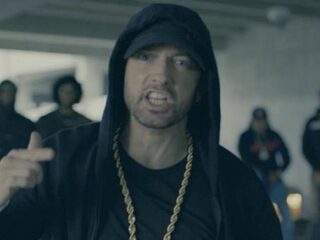 Eminem maakt Trump kapot in keiharde freestyle op de BET Hip Hop Awards