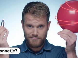 Dit is de wereld achter je lachgasballon