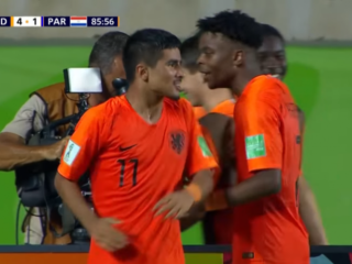 Naci Ünüvar is halve finalist met Oranje onder 17: "Ik werd helemaal gek in mijn hoofd!"
