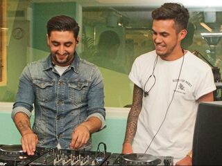 Weekend Wax live set: Ambassadors