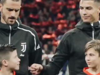 Schattige beelden Ronaldo en Tyago (10) gaan viral