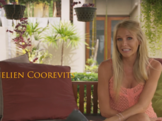 Temptation Island-presentatrice deelt savage moederdagcadeau