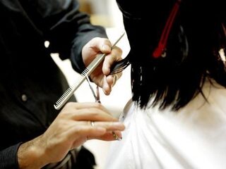 11 dingen die je nooit tegen je kapper moet zeggen