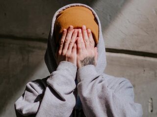 Stress of slaapproblemen door de coronacrisis? "Het zijn logische reacties"