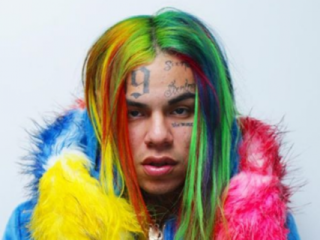 6ix9ine heeft met nieuw gebit een andere look