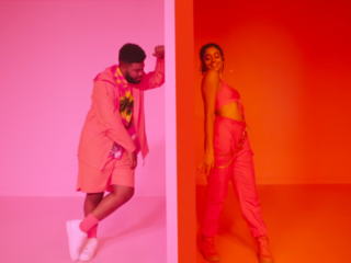 Khalid releast kleurrijke clip van 'Talk'