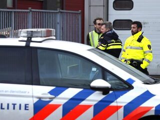 Twee bombrieven ontploffen bij postbedrijven in Amsterdam en Kerkrade