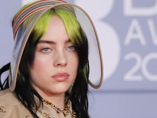 Billie Eilish maakt statement tegen slutshaming tijdens haar tour