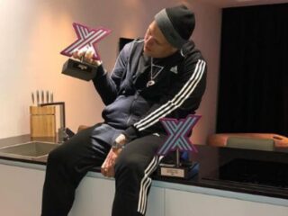 Social Talk: Famke, Bizzey en Esko showen FunX Music awards & Sevn chillt op Ibiza