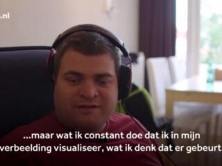 Hij werd blind op z'n zesde, maar is een pro in gamen!