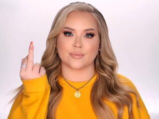 YouTuber NikkieTutorials onthult: "Ik ben transgender"