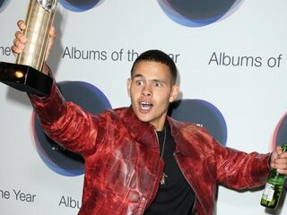 Rapper Slowthai wil vechten met bezoeker bij NME Awards