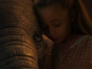 Magische trailer voor DUMBO met Colin Farrell als verzorger