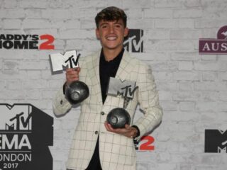 Lil Kleine schrijft geschiedenis als 'Best Worldwide Act' bij MTV EMA's